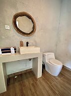 Cinze Villas and Hot Spring