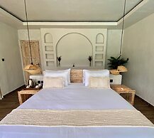 Cinze Villas and Hot Spring