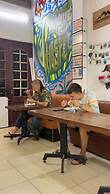Viet Vintage Hostel & Pub