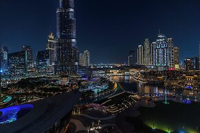 Luxury Stay with Burj views