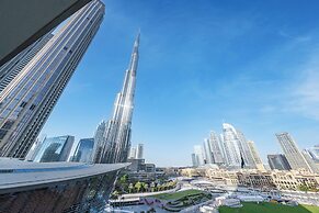 Luxury Stay with Burj views