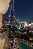 Luxury Stay with Burj views