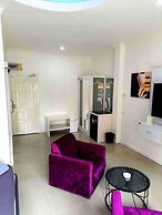 Titanic Residence - 7 minute walk to the Beach