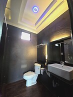 Titanic Residence - 7 minute walk to the Beach