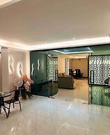Titanic Residence - 7 minute walk to the Beach