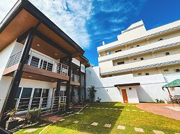Cyan Sea Suites
