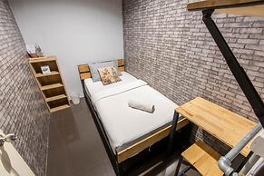 La Belle Nuit House