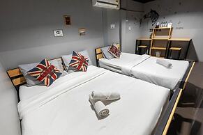 La Belle Nuit House