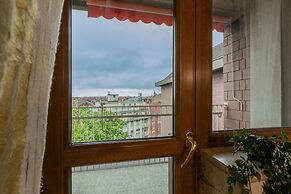 Adriano Apartment by Wonderful Italy