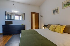 Adriano Apartment by Wonderful Italy