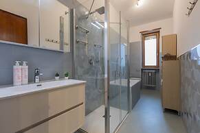 Adriano Apartment by Wonderful Italy