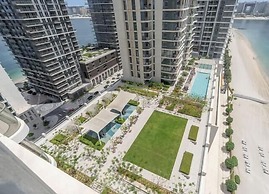 Vogue | Emaar Beachfront Marina Vista with Private Beach Access