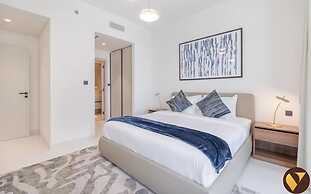 Vogue | Emaar Beachfront Marina Vista with Private Beach Access