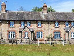3 Railway Cottages