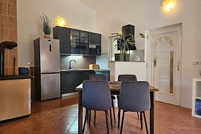 Casa Oliva Kim Marie