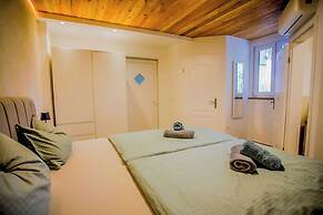 Casa Oliva Kim Marie