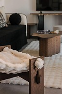 Acro Caldo Suites