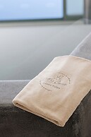 Acro Caldo Suites