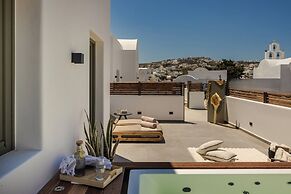 Acro Caldo Suites