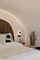 Acro Caldo Suites