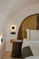 Acro Caldo Suites