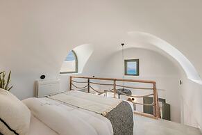 Acro Caldo Suites
