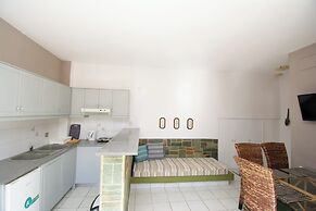 Aquarius Apartments by Checkin