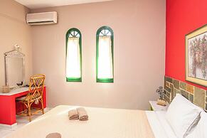 Aquarius Apartments by Checkin