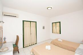 Aquarius Apartments by Checkin