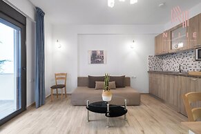 Azur Residences, Nilie Hospitality MGMT
