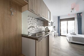 Azur Residences, Nilie Hospitality MGMT