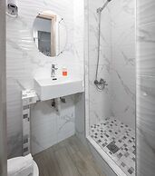 Azur Residences, Nilie Hospitality MGMT