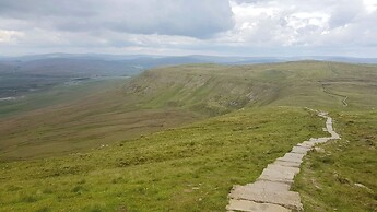 High View Meadows