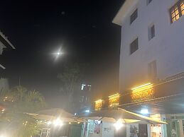 Mango restaurant and apartment hotel