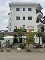Mango restaurant and apartment hotel
