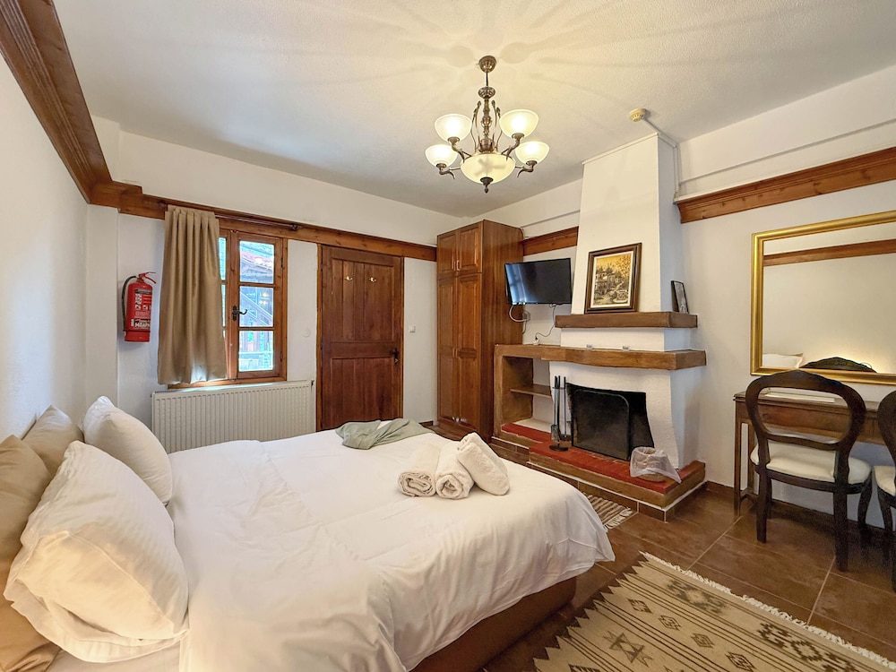 Pliades Traditional Guesthouse