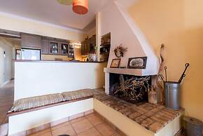 Seafront Agrilis Escape - Serenity and Views