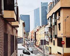 Double Castilla 2BR Home Near Castellana Avenue