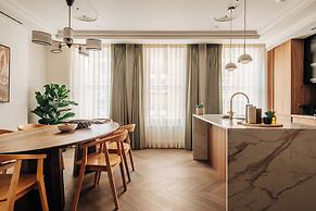 Claridge House by SLO
