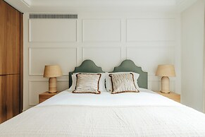 Claridge House by SLO