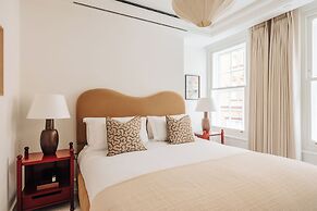 Claridge House by SLO