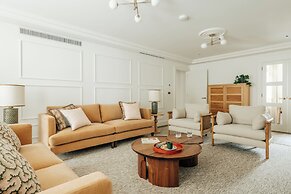 Claridge House by SLO