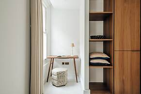 Claridge House by SLO