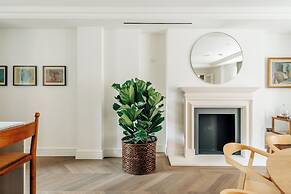 Claridge House by SLO