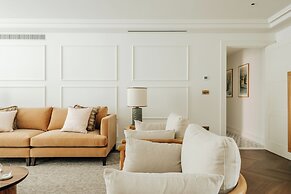 Claridge House by SLO