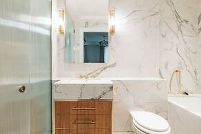 Claridge House by SLO