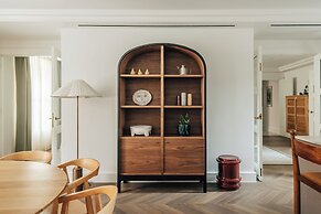 Claridge House by SLO