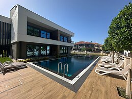 Sweet Home Kemer Apartments