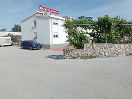 Hostel Kantun