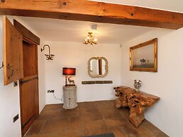 Crossbutts Farmhouse